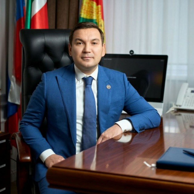 Айрат Зиганшин, Глава...