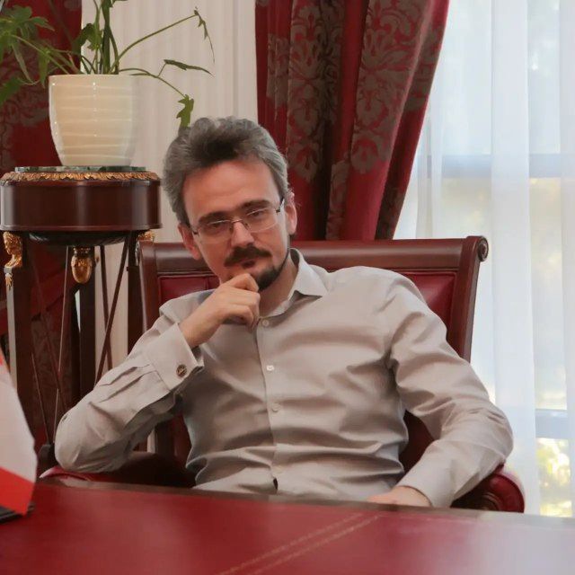 Андрей Школьников
