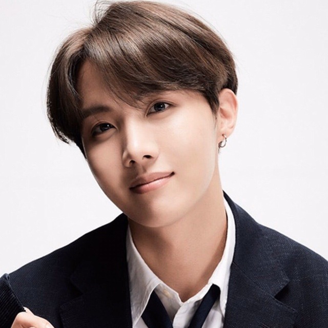 ? J-HOPE / BTS ?