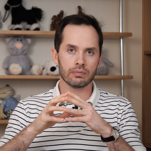 Ренат Миназов | Психотерапевт, психиатр.