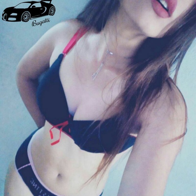 Qizlarning erotik fotosuratlari va videolari Qizlarning erotik fotosuratlari va videolari