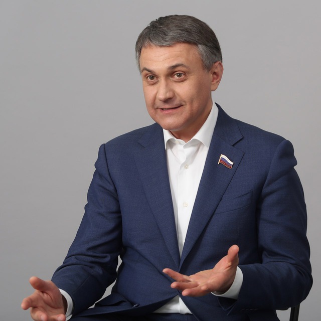 АВТОМОНОВ
