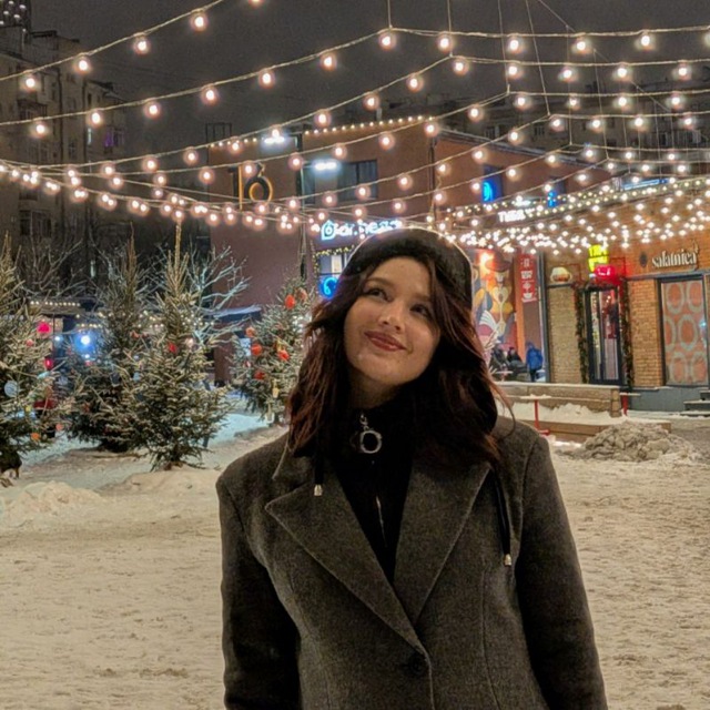 Девушка с татуировкой осьминога