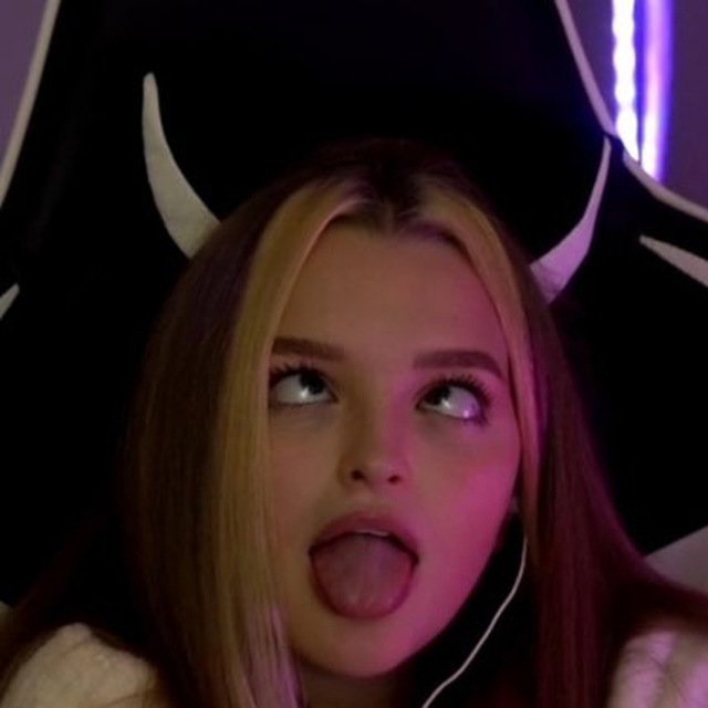 Kris_Grizliks