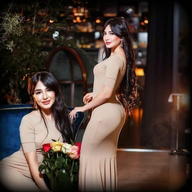 Qanday qilib elektro orgazmni ozingiz qilishingiz mumkin Yalangoch qizlar stolda