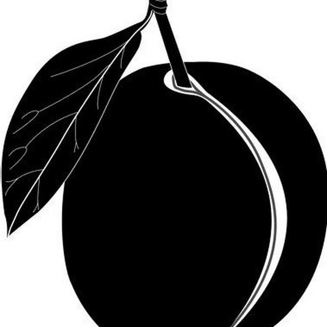 Black&White Plums