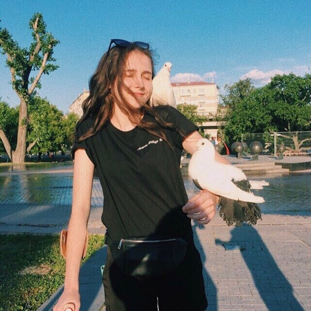Полина @qzyyyy