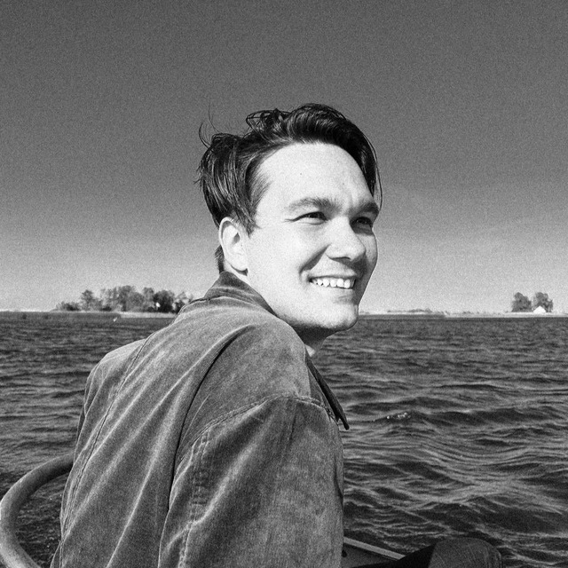 За чашкой кофе ☕️